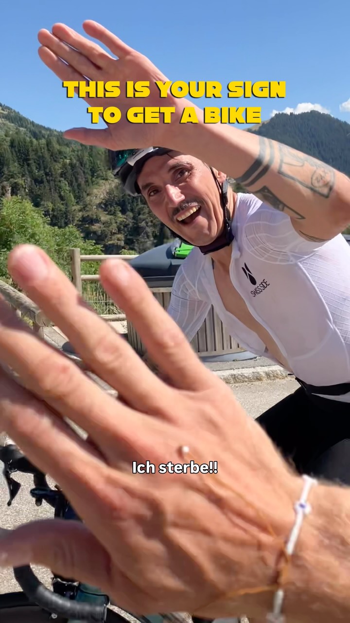 Alpe D’Huez Triahlon hat echt anders gekickt letztes Jahr. So gute Erinnerungen. Life is better on a bike. 

#atriathleteslife #alpedhuez #getabike
